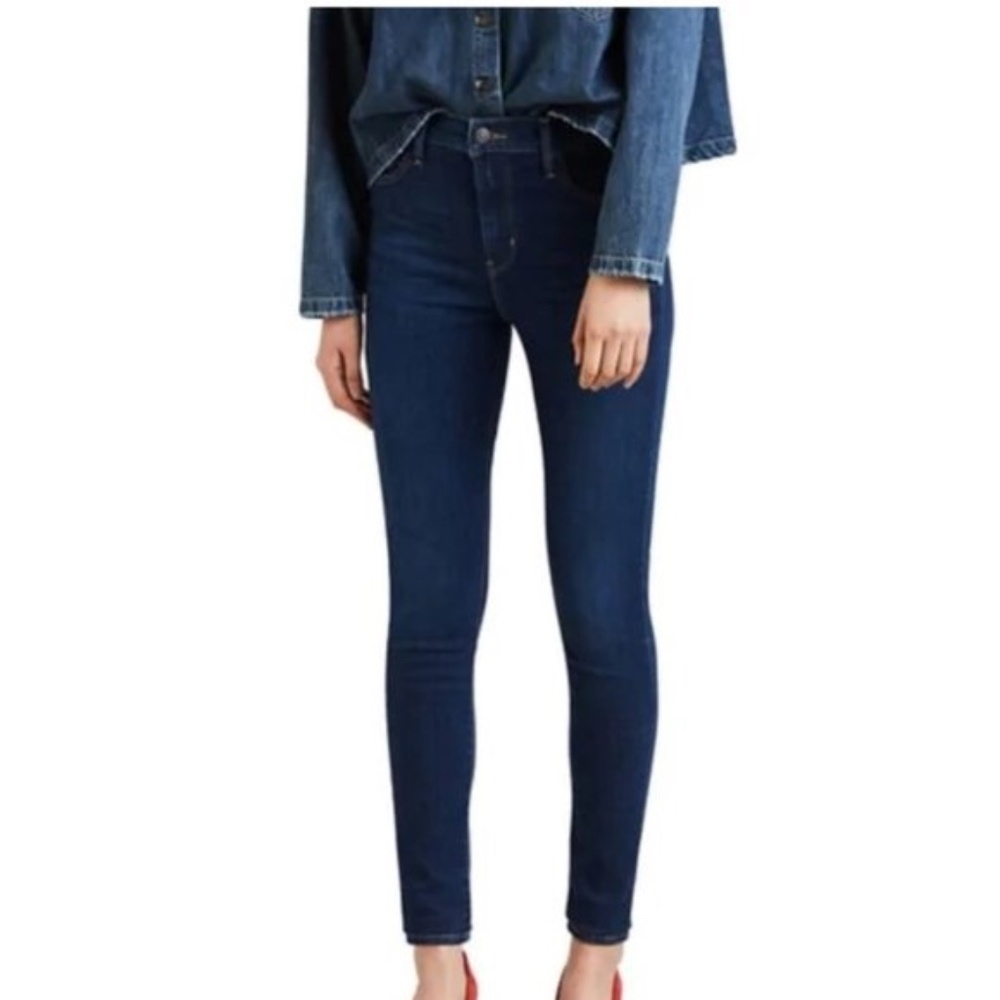Levi's 720 High Rise Super Skinny Jeans